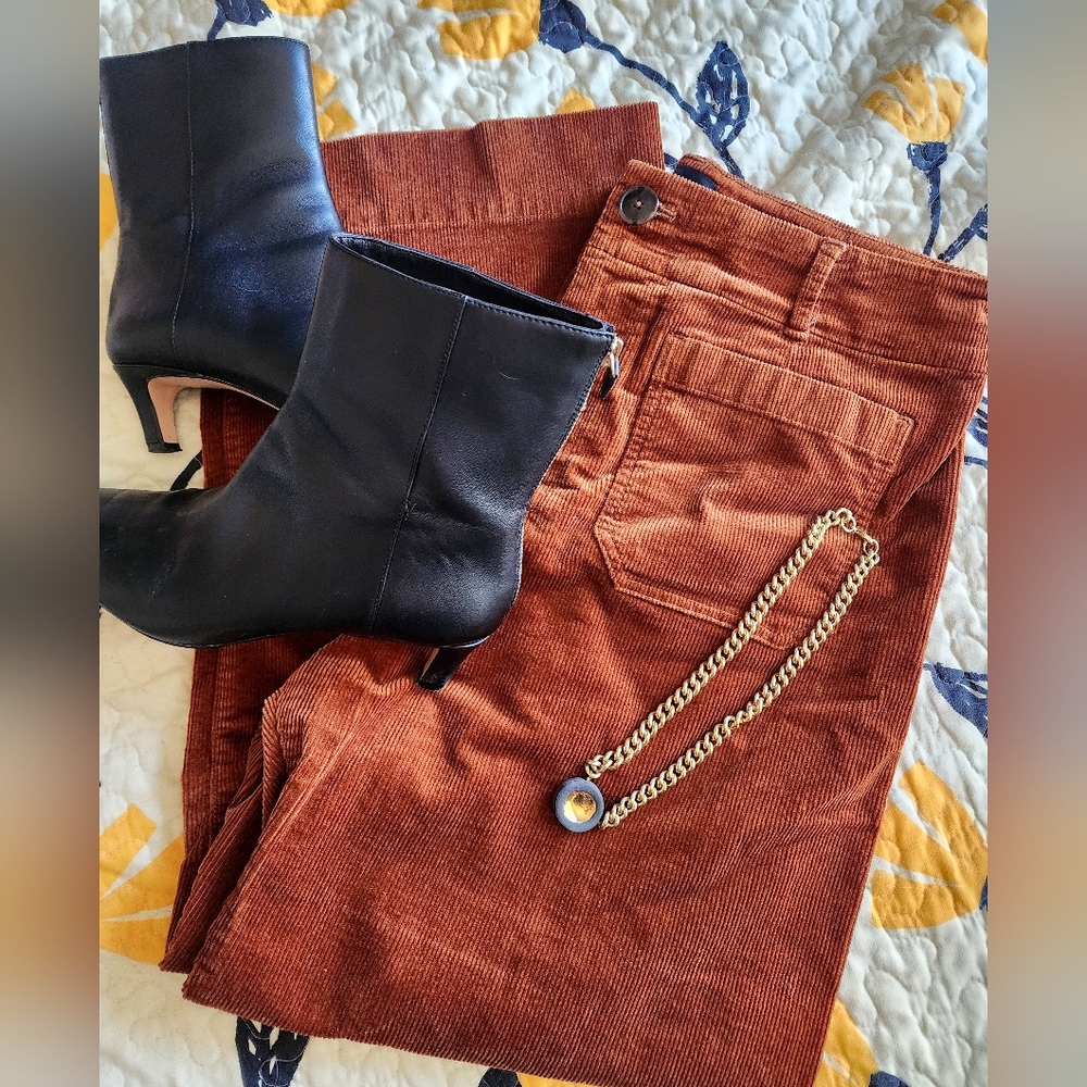 Anthropologie Maeve Colette Cropped corduroy pants, size 32